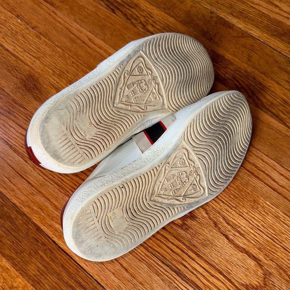 Gucci White Sneakers with Logo Strap - Picture 7 of 8